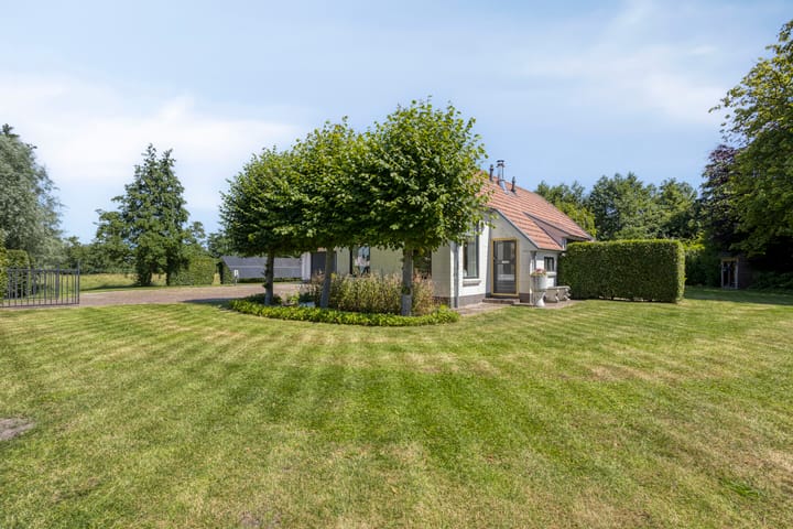 Foto 41 van Carolieweg 2