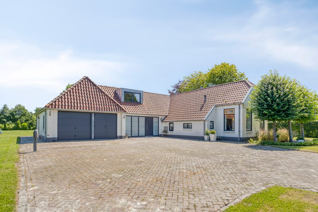 Foto 43 van Carolieweg 2