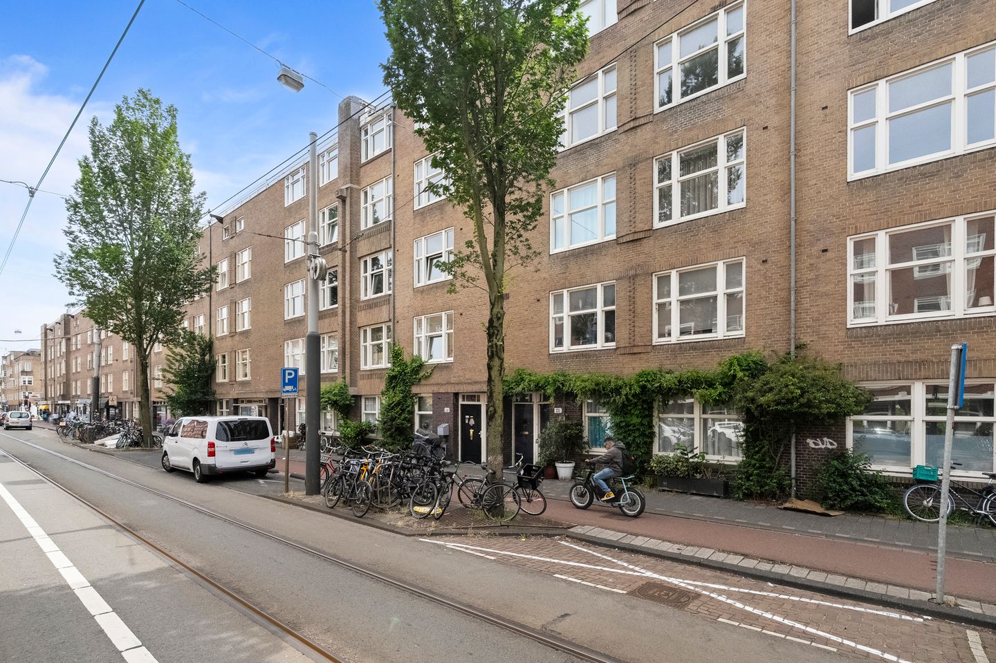 Foto 20 van Admiraal De Ruijterweg 349-3