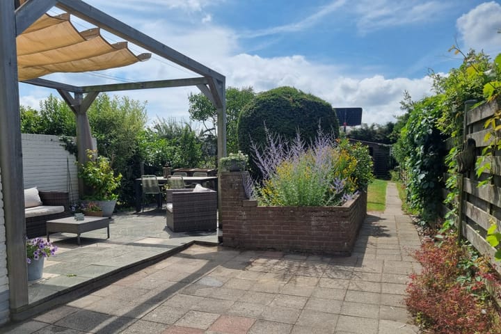 Foto 35 van Voorstraat 48