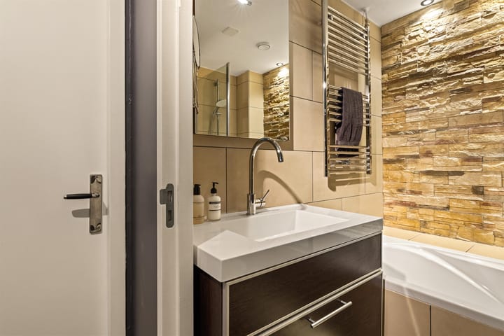 Foto 19 van Haarlemmerweg 155-3