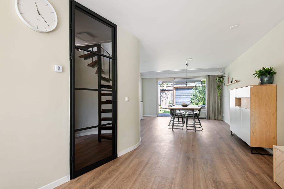 Foto 8 van Haya van Somerensingel 141