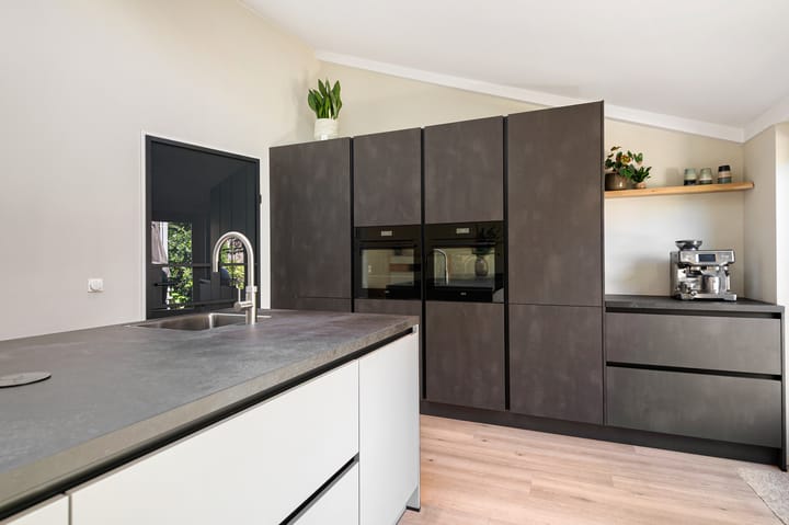 Foto 14 van Haya van Somerensingel 141