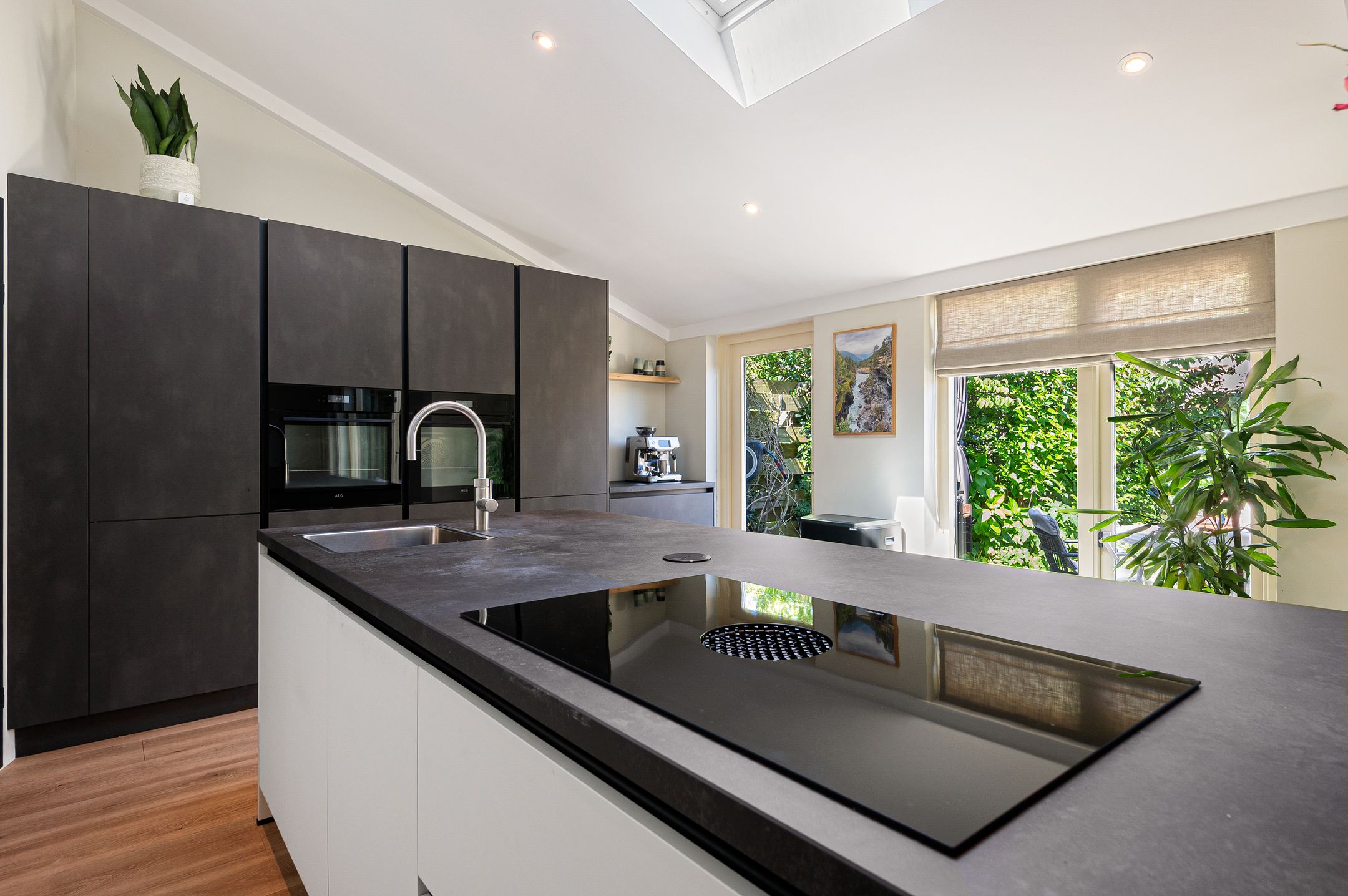 Foto 15 van Haya van Somerensingel 141