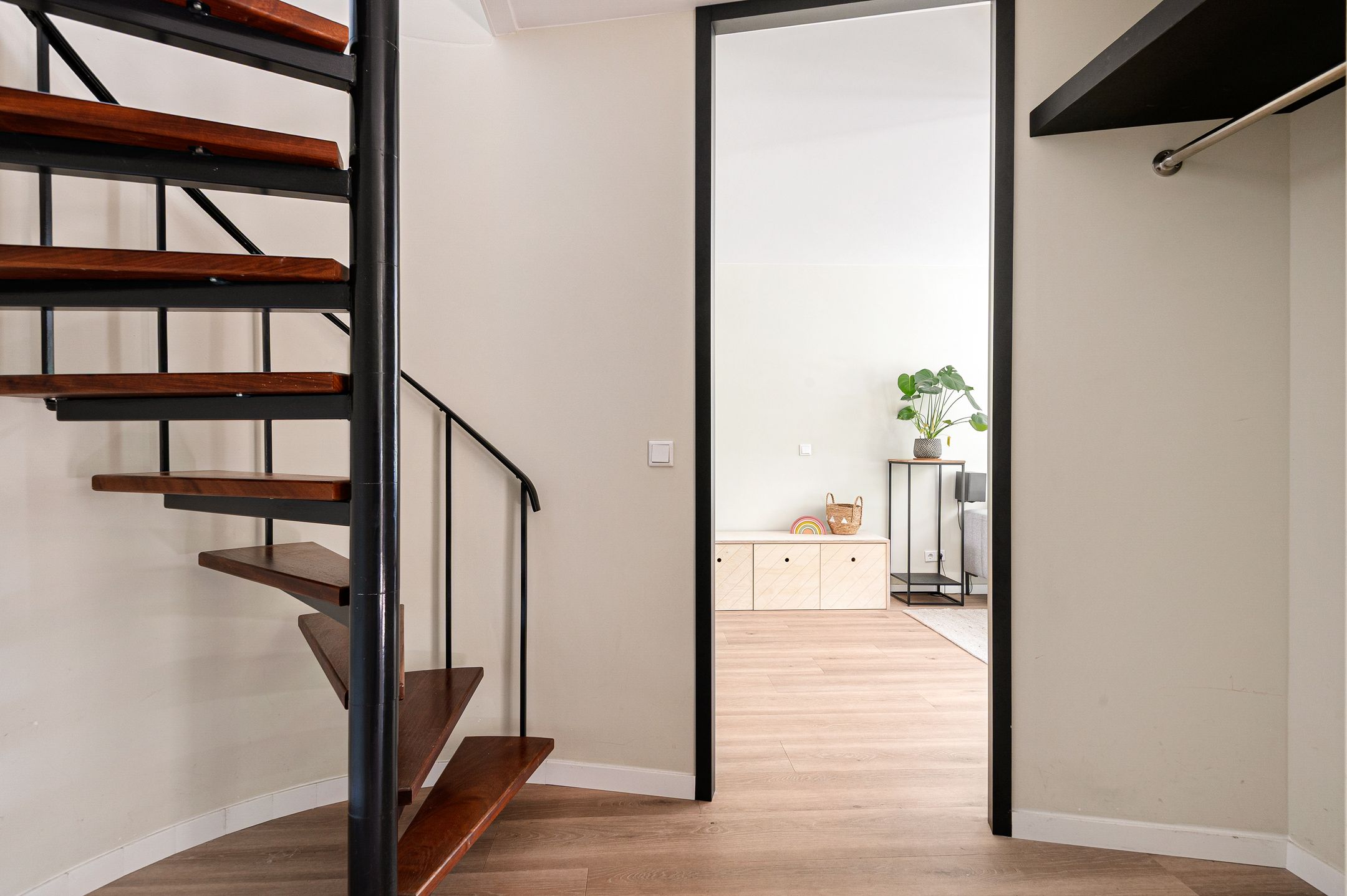 Foto 21 van Haya van Somerensingel 141