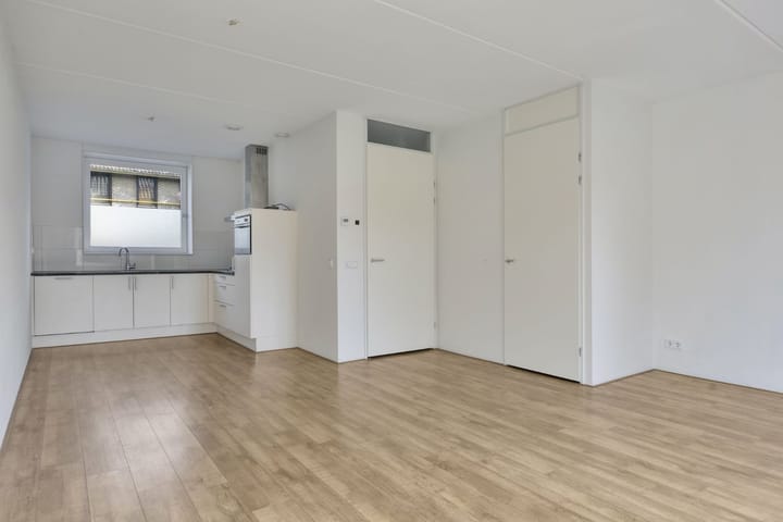 Foto 6 van Stuiverstraat 1-J