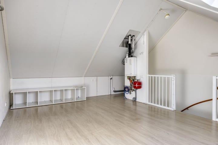 Foto 19 van Stuiverstraat 1-J