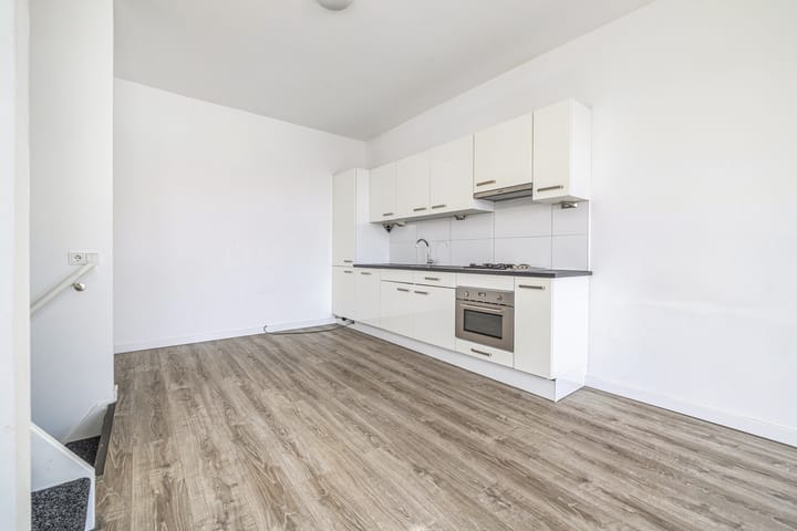 Photo 6 of Zwart Janstraat 40-A02