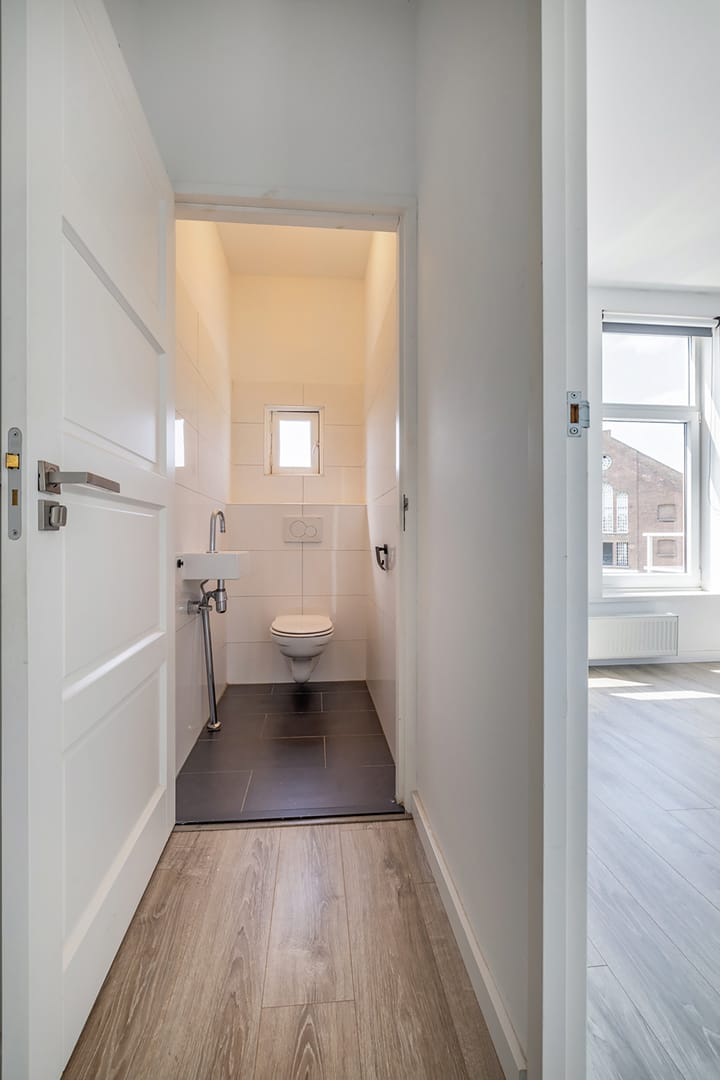 Photo 13 of Zwart Janstraat 40-A02