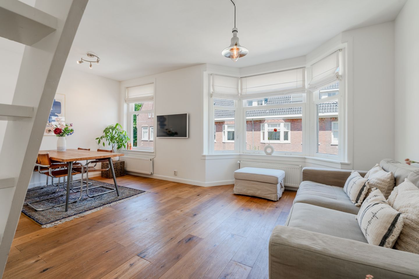 Foto 1 van Vogelenzangstraat 51-3