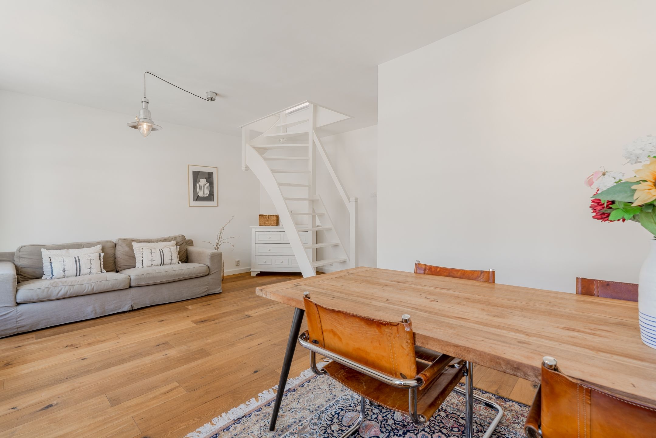 Foto 9 van Vogelenzangstraat 51-3