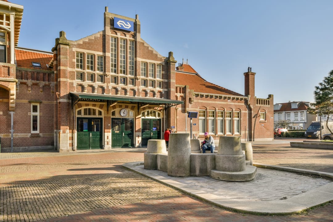 Foto 23 van Stationsplein 17-F15