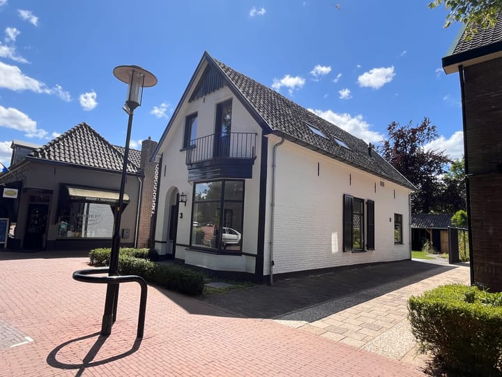 Foto 1 van Dorpsstraat 3