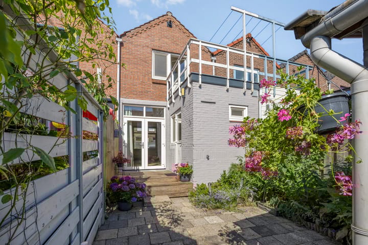 Foto 16 van Graaf van Bloisstraat 44