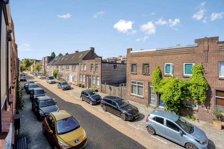 Foto 30 van Graaf van Bloisstraat 44