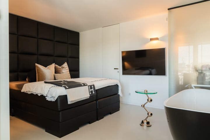 Photo 30 of Middellaan 50