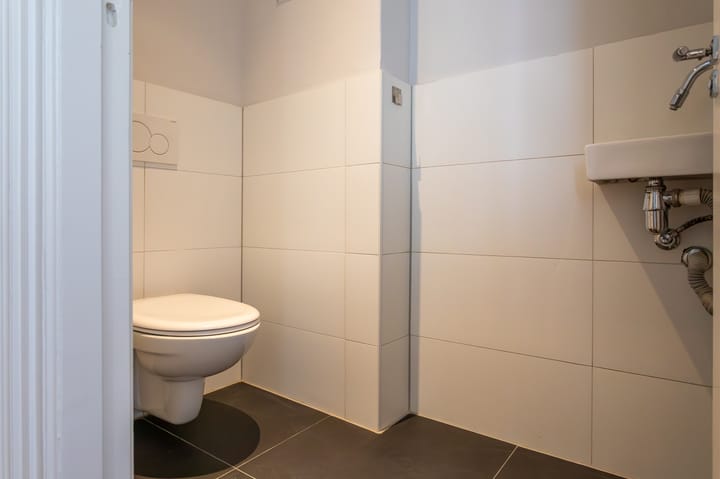 Photo 18 of Javastraat 110-A