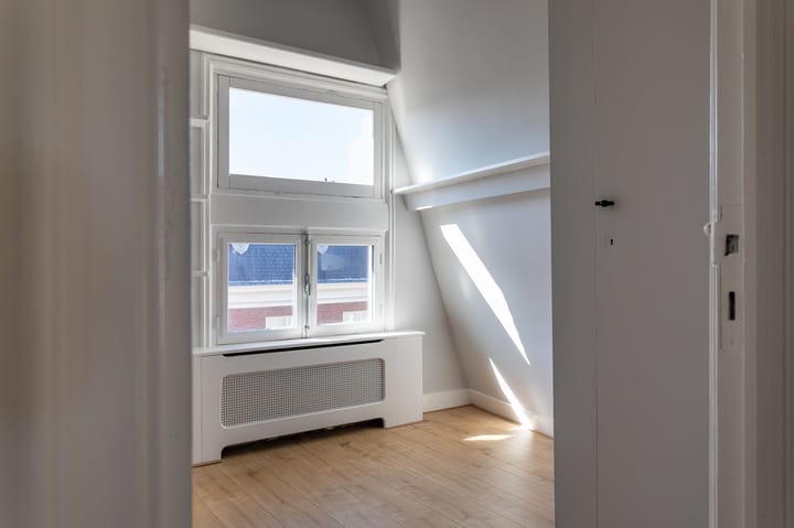 Photo 32 of Javastraat 110-A