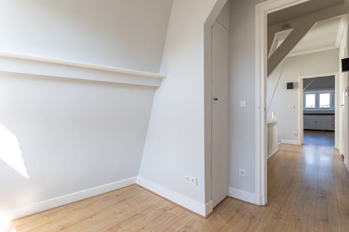 Photo 33 of Javastraat 110-A