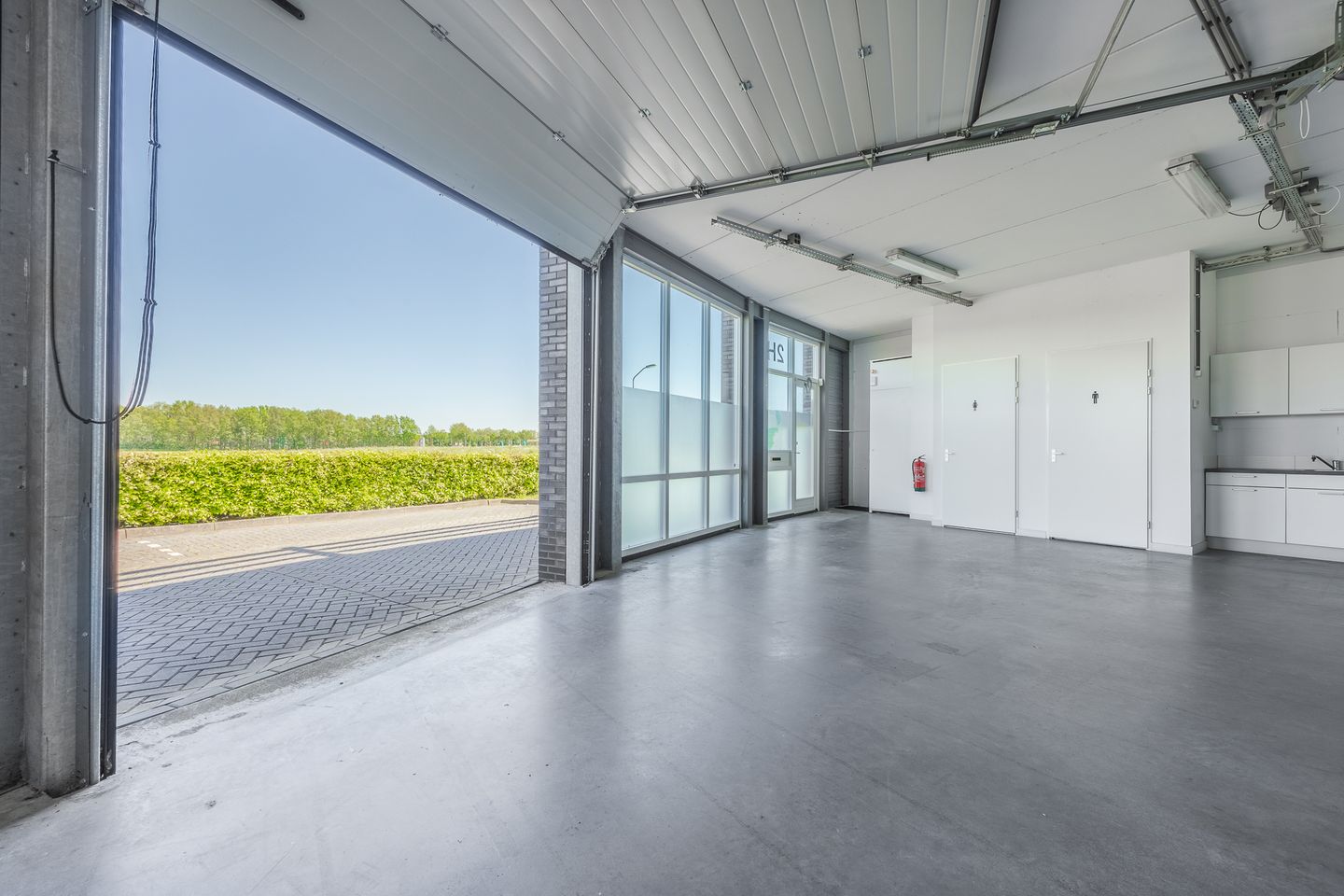 View photo 3 of Apolloweg 2-H