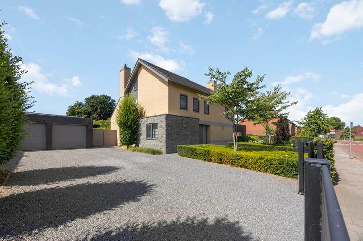 Photo 9 of Julianastraat 26