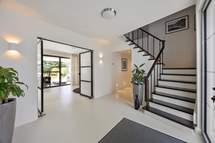 Photo 11 of Julianastraat 26