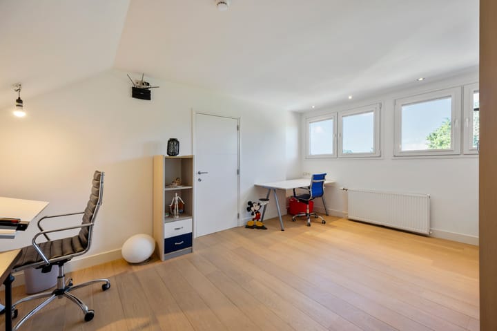 Photo 56 of Julianastraat 26