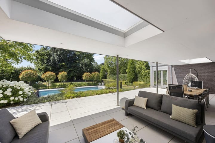 Photo 60 of Julianastraat 26