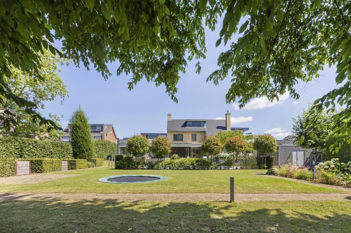 Photo 65 of Julianastraat 26