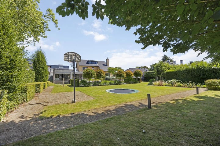 Photo 67 of Julianastraat 26