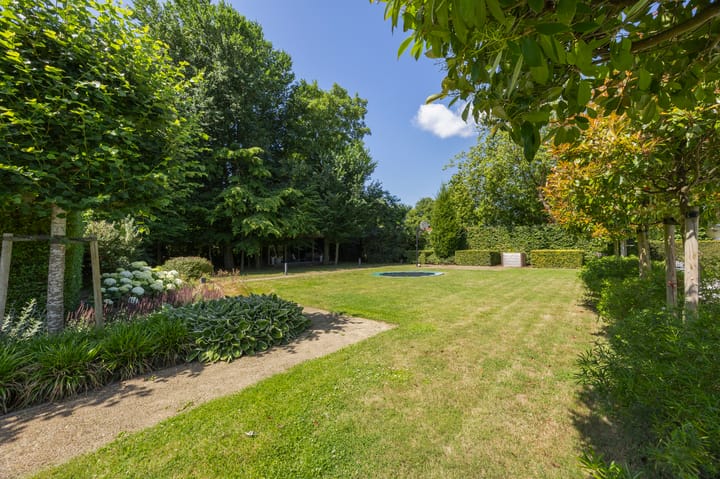 Photo 68 of Julianastraat 26