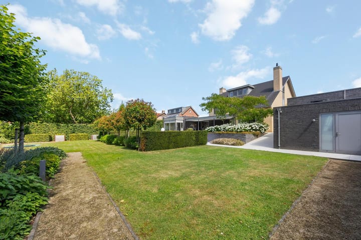 Photo 69 of Julianastraat 26