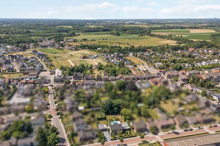 Photo 80 of Julianastraat 26