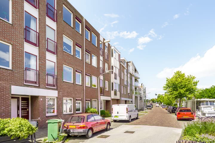 Photo 1 of Zuider Buiten Spaarne 42-F