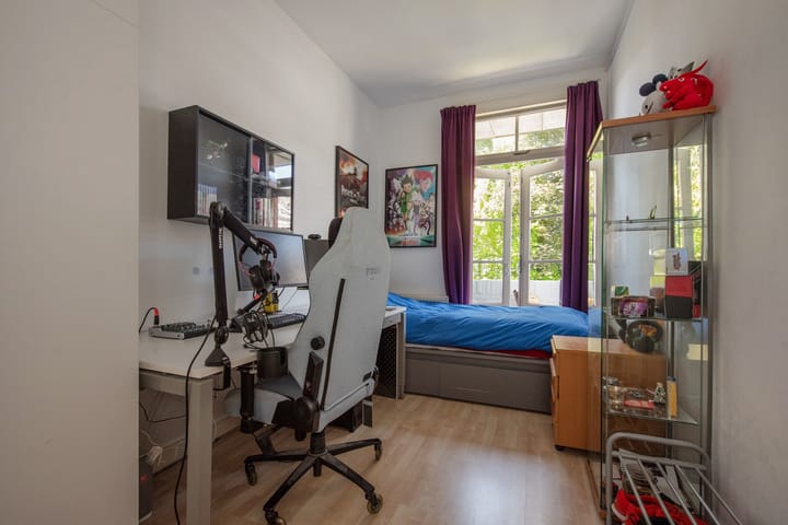 Photo 21 of Morelstraat 9