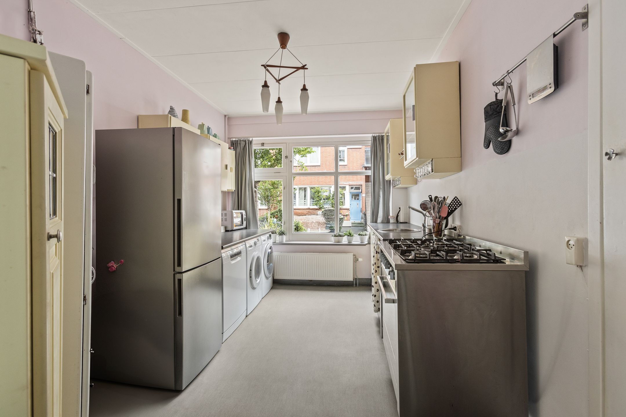 Foto 18 van Van der Meydestraat 16-BG