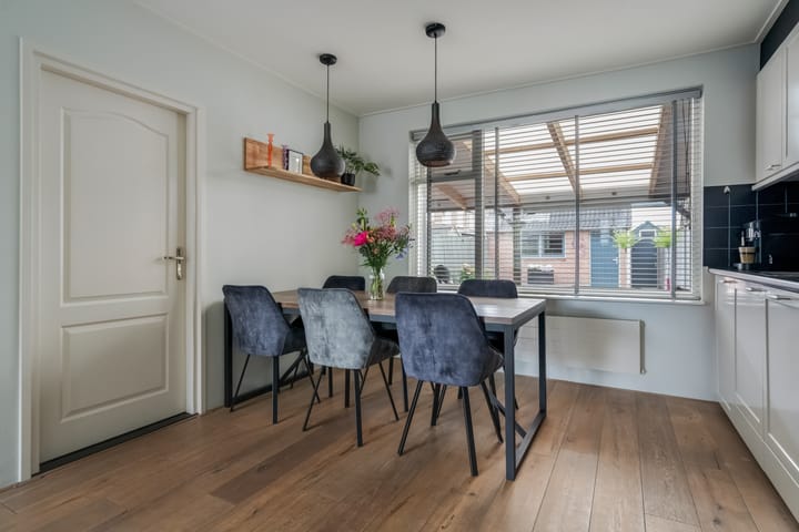 Photo 9 of Prins Bernhardstraat 28