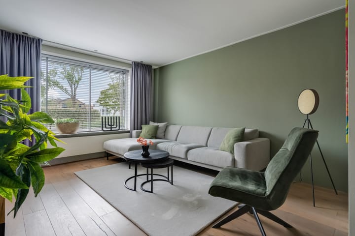 Photo 14 of Prins Bernhardstraat 28