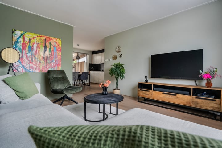 Photo 17 of Prins Bernhardstraat 28