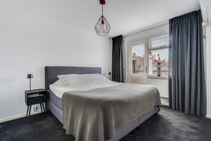 Photo 26 of Prins Bernhardstraat 28