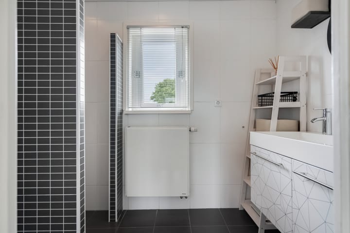 Photo 32 of Prins Bernhardstraat 28