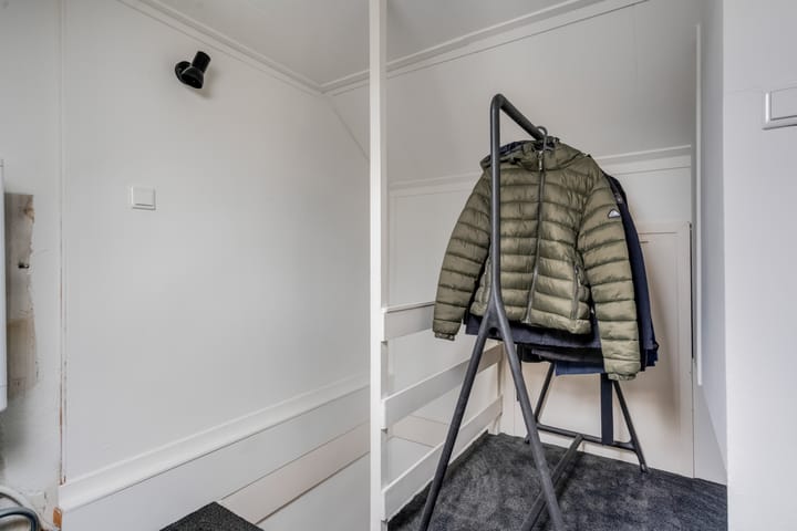 Photo 36 of Prins Bernhardstraat 28