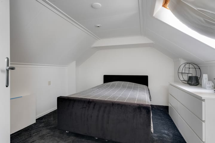 Photo 37 of Prins Bernhardstraat 28