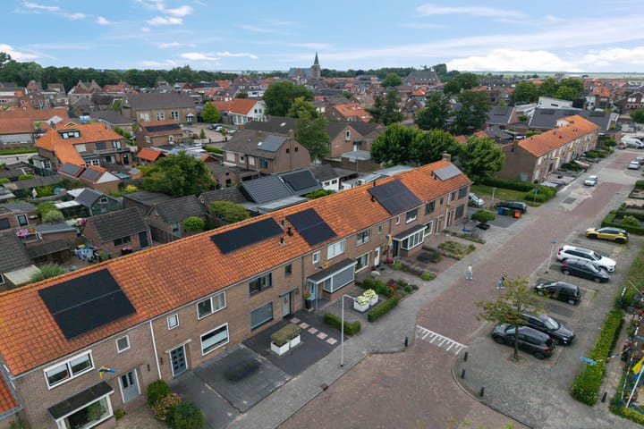 Photo 40 of Prins Bernhardstraat 28