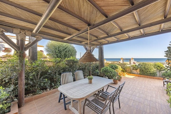 Foto 2 van Urb. Marina de Casares 19