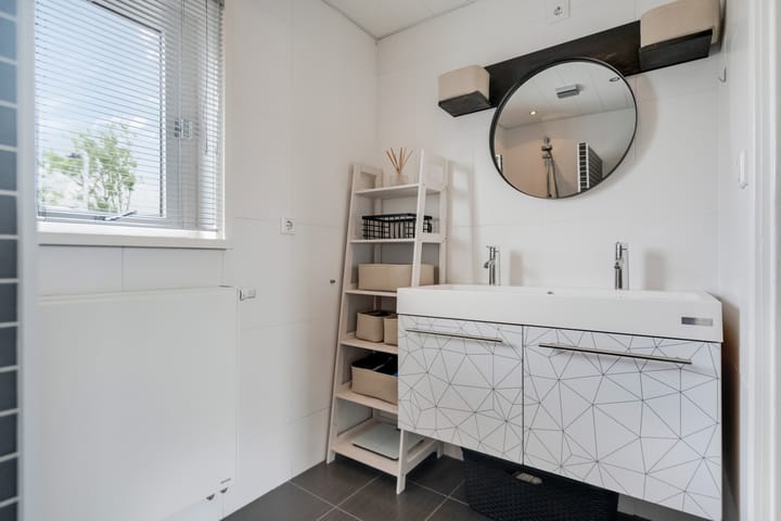 Photo 33 of Prins Bernhardstraat 28