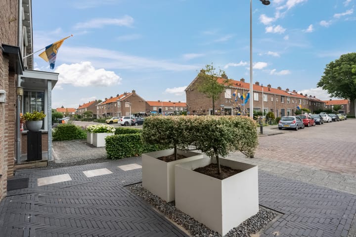 Photo 5 of Prins Bernhardstraat 28