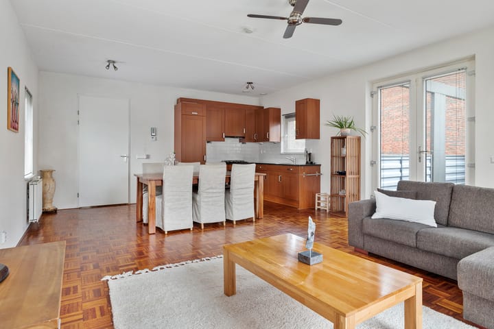 Foto 9 van Mazureplantsoen 2