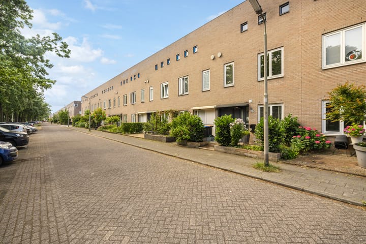 Foto 2 van Albert Schweitzersingel 419