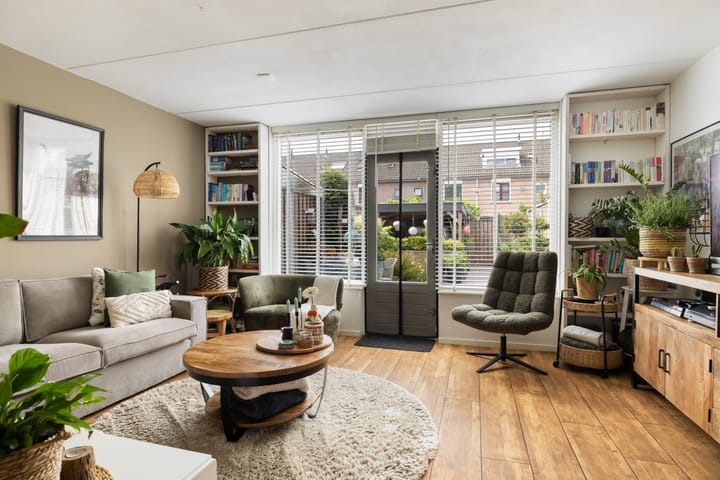 Foto 6 van Albert Schweitzersingel 419